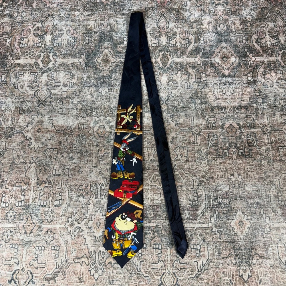 Vintage 1996 Looney Tunes Mania Bugs Bunny Taz Wile E Coyote Navy Blue Silk Tie
